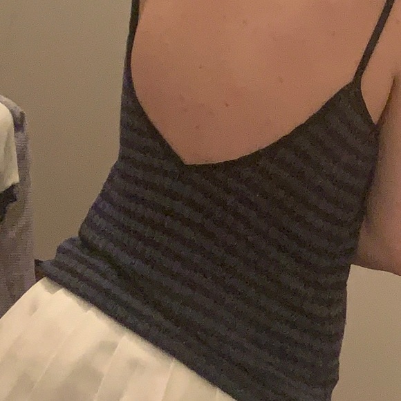 loose stripe tank !! - Picture 2 of 2